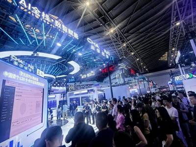 WAIC 2025超擎数智圆满收官 AI全栈技术火爆出圈，定义网络技术新范式